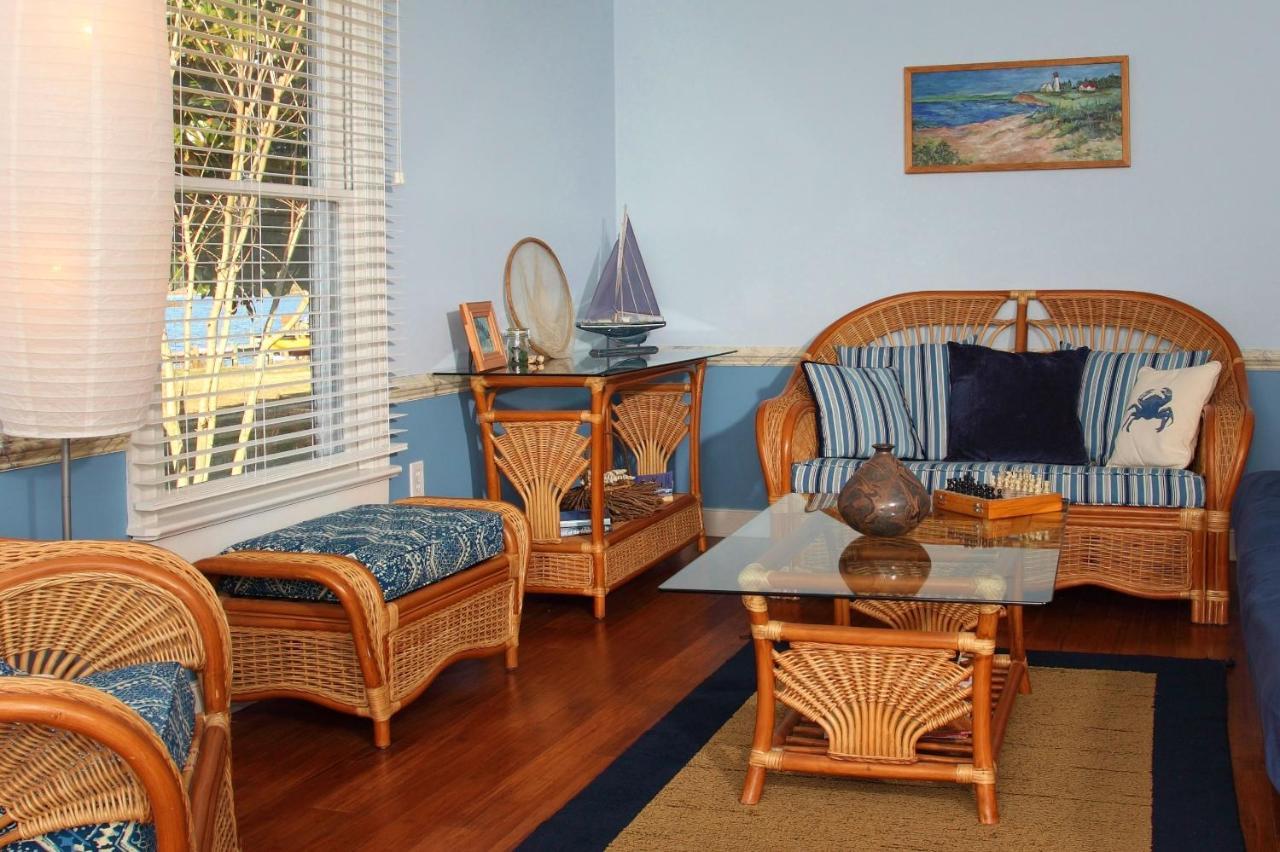 The Inn At Tabbs Creek Port Haywood Exterior photo