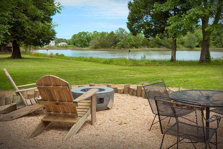 The Inn At Tabbs Creek Port Haywood Exterior photo